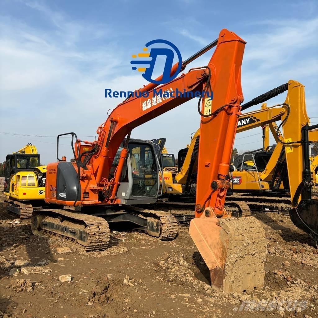 Hitachi ZX 135 US Gravemaskiner på larvebånd