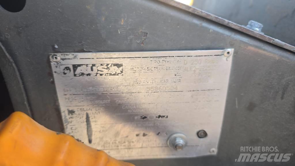 Ausa D 250 Dumpere