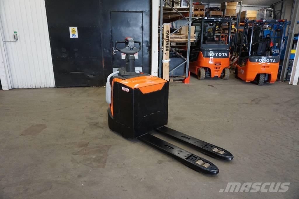 Toyota LPE220 El-palleløftere med platform