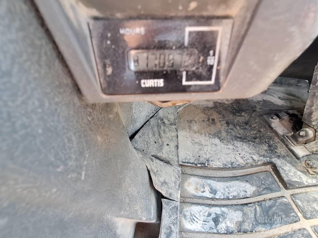 Doosan DL 300 Læssemaskiner på hjul