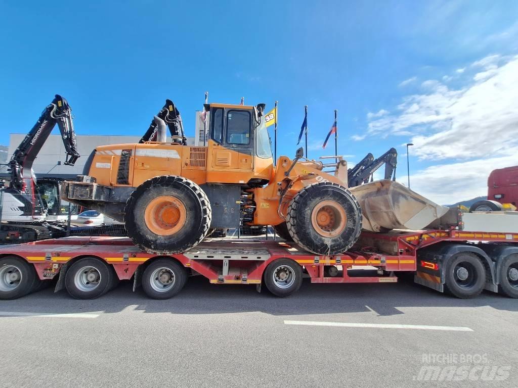Doosan DL 300 Læssemaskiner på hjul