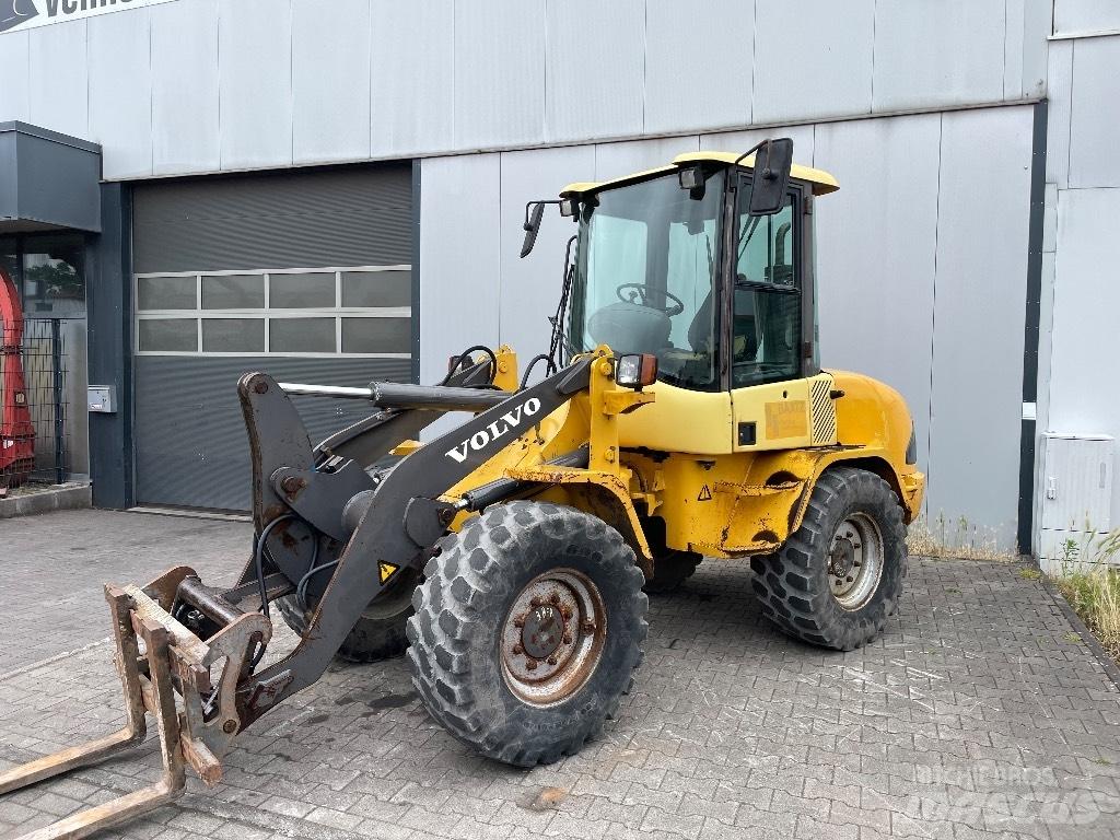 Volvo L 30 B Læssemaskiner på hjul