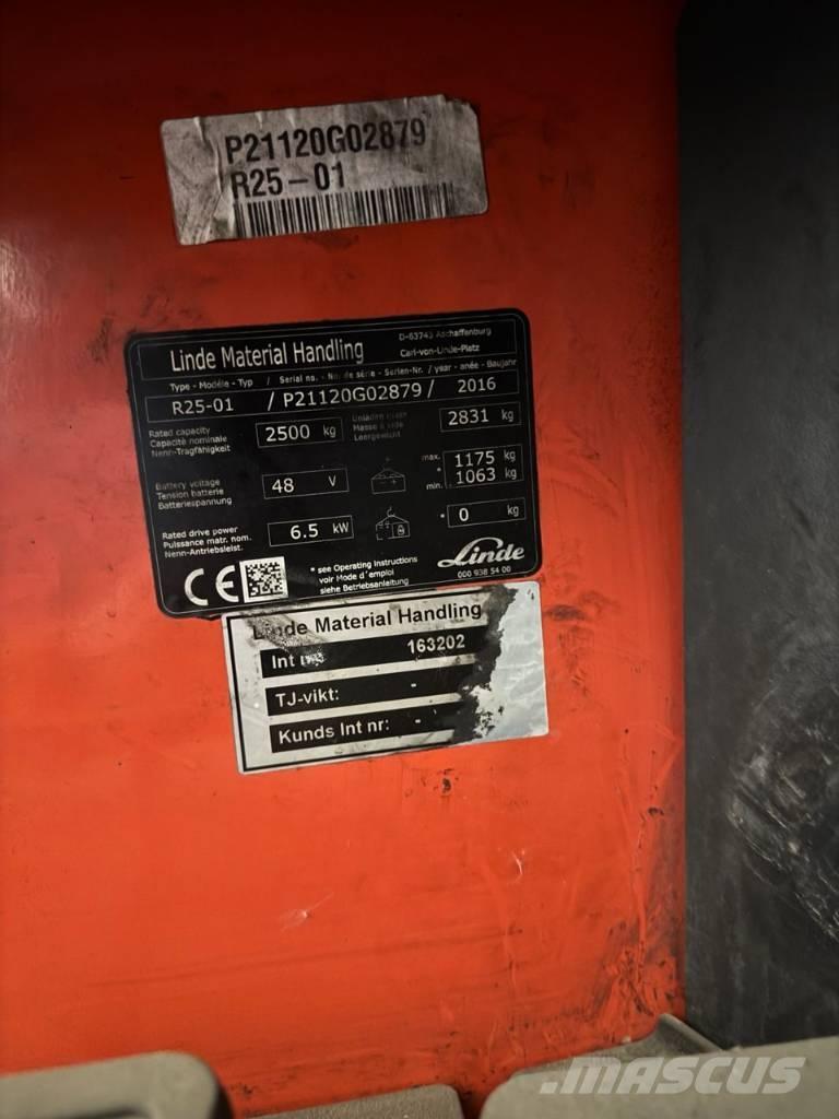 Linde R 25 Reachtruck