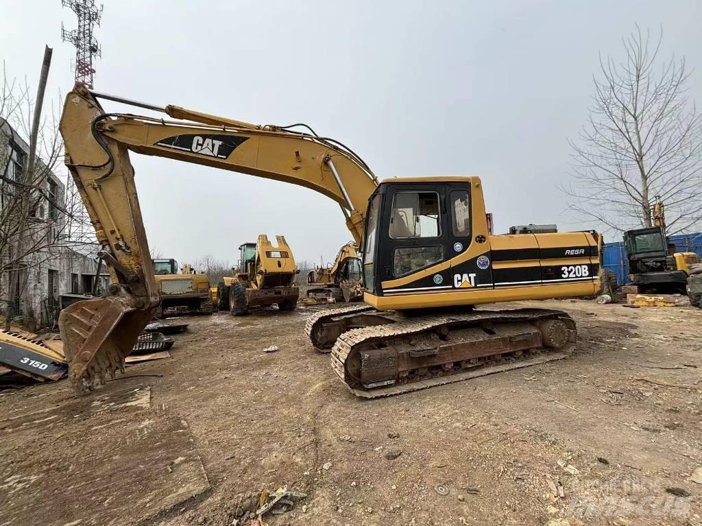 CAT 320 B L Gravemaskiner på larvebånd