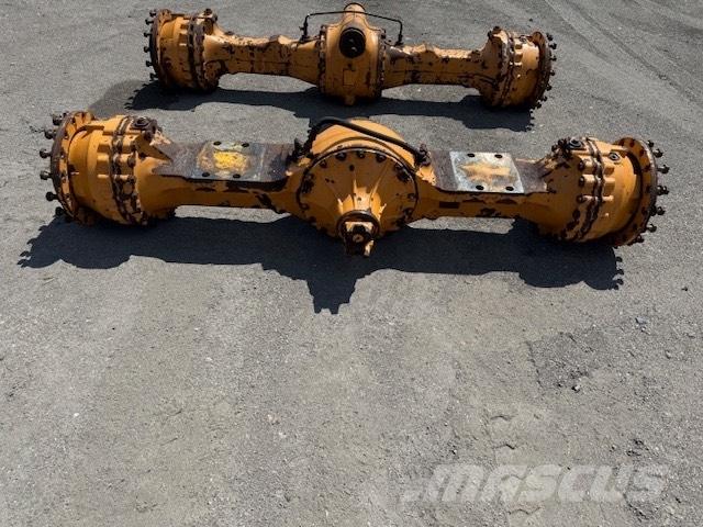 CASE 821 E AXLES Aksler