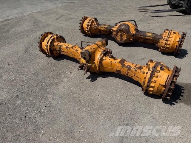 CASE 821 E AXLES Aksler