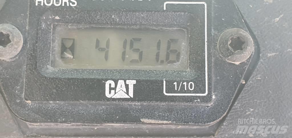 CAT 247 B 3 Minilæsser - skridstyret