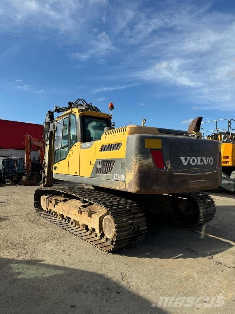 Volvo EC 220 DL Gravemaskiner på larvebånd