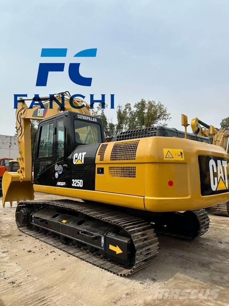 CAT 325 D Gravemaskiner på larvebånd