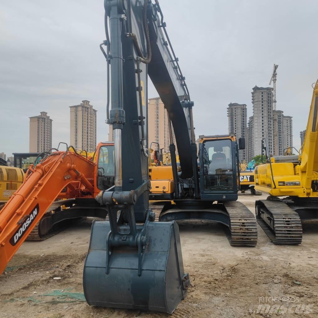 Hyundai R 225LC-9T Gravemaskiner på larvebånd