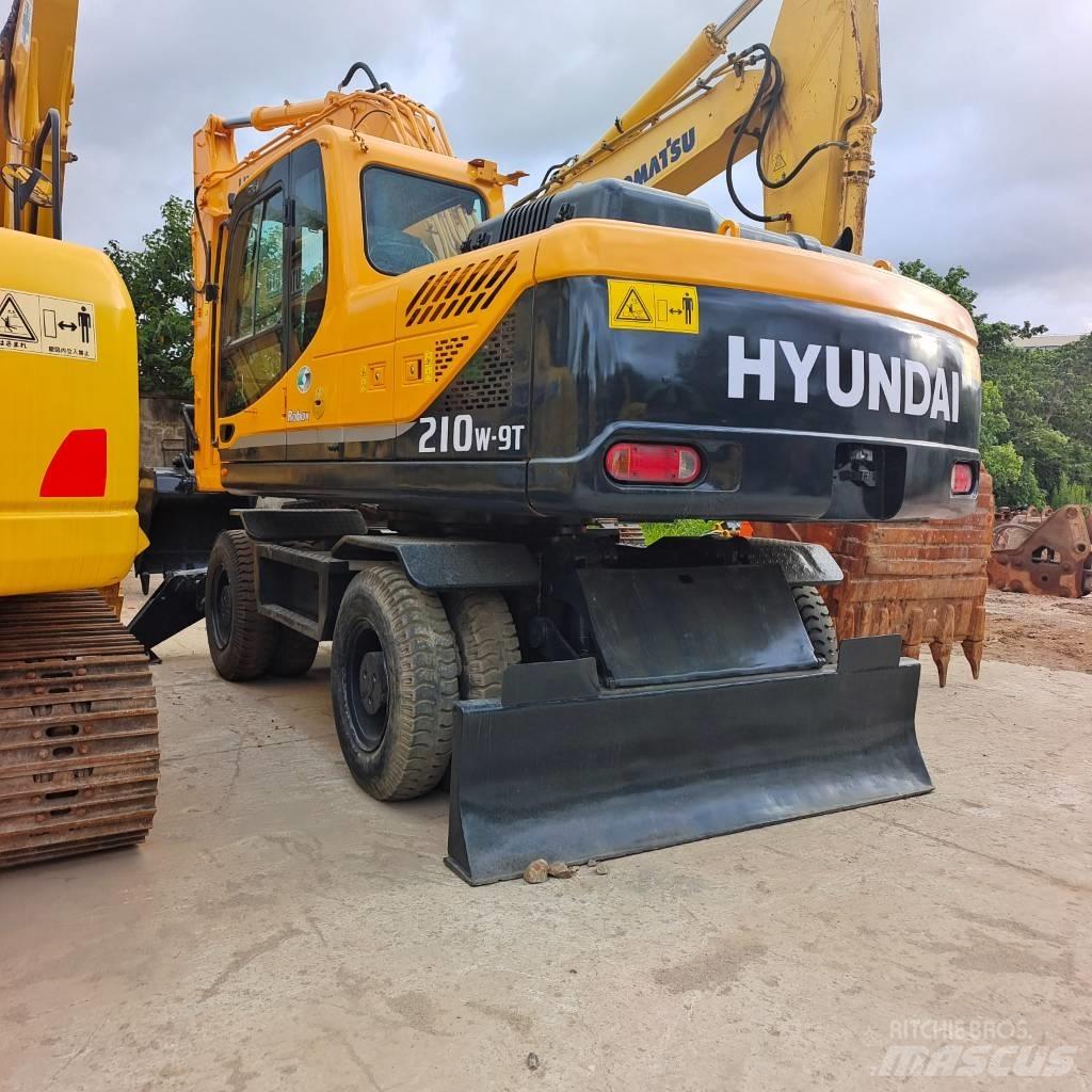 Hyundai 210W-9 Gravemaskiner på hjul