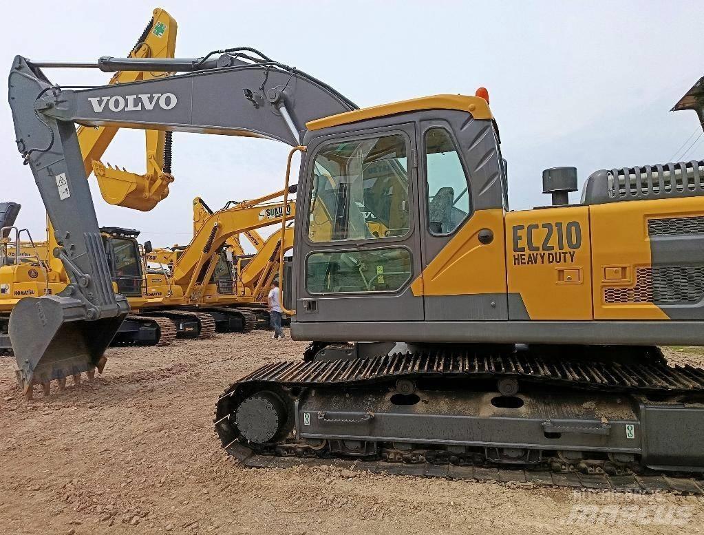 Volvo EC 210 Gravemaskiner på larvebånd