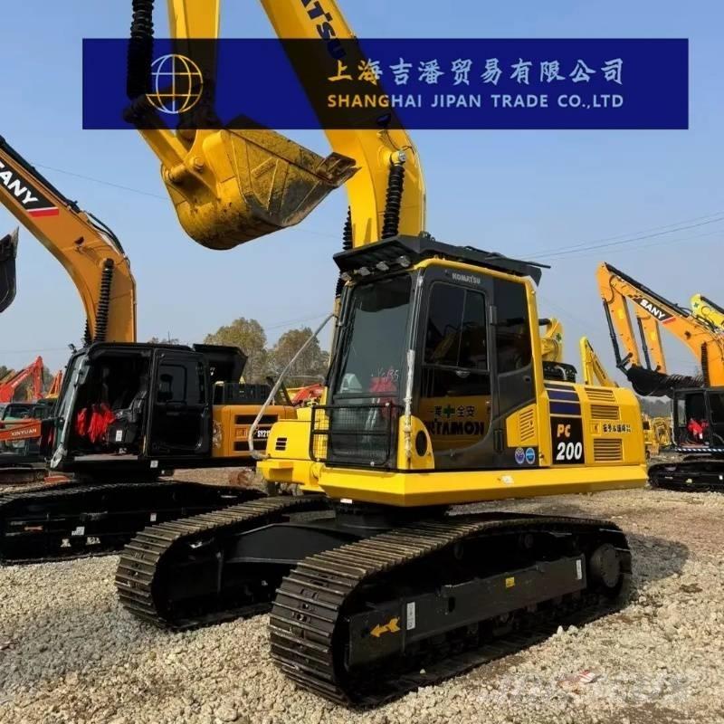 Komatsu PC 200-8 Gravemaskiner på larvebånd