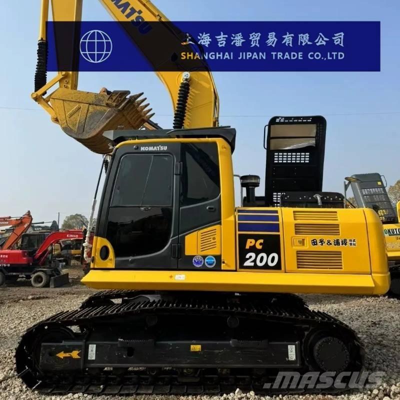 Komatsu PC 200-8 Gravemaskiner på larvebånd