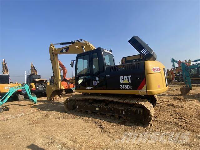 CAT 318D2 Gravemaskiner på larvebånd