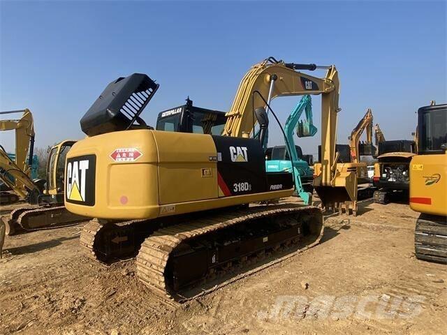 CAT 318D2 Gravemaskiner på larvebånd