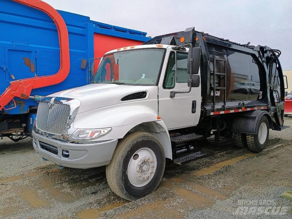 International 4600 Renovationslastbiler