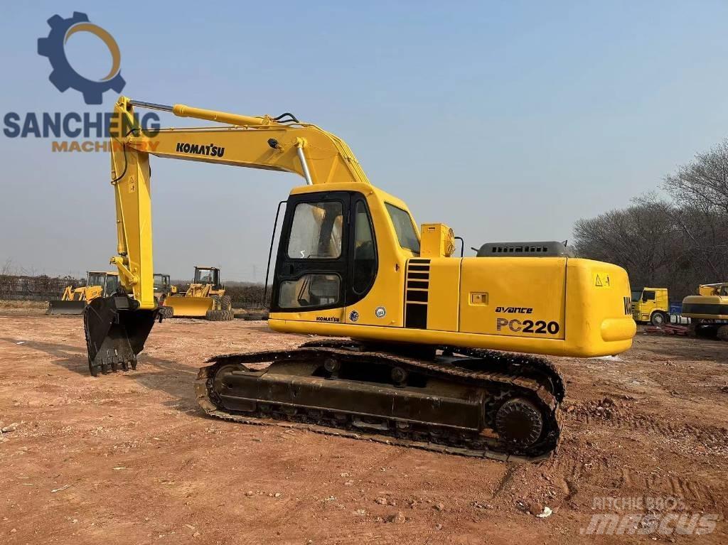 Komatsu PC 220 Gravemaskiner på larvebånd