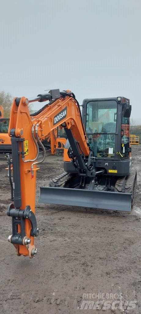 Doosan DX 50 Z Gravemaskiner på larvebånd