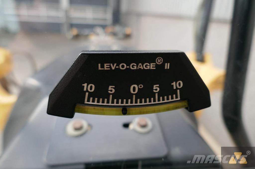 CAT 140M2 Vejhøvle / Gradere