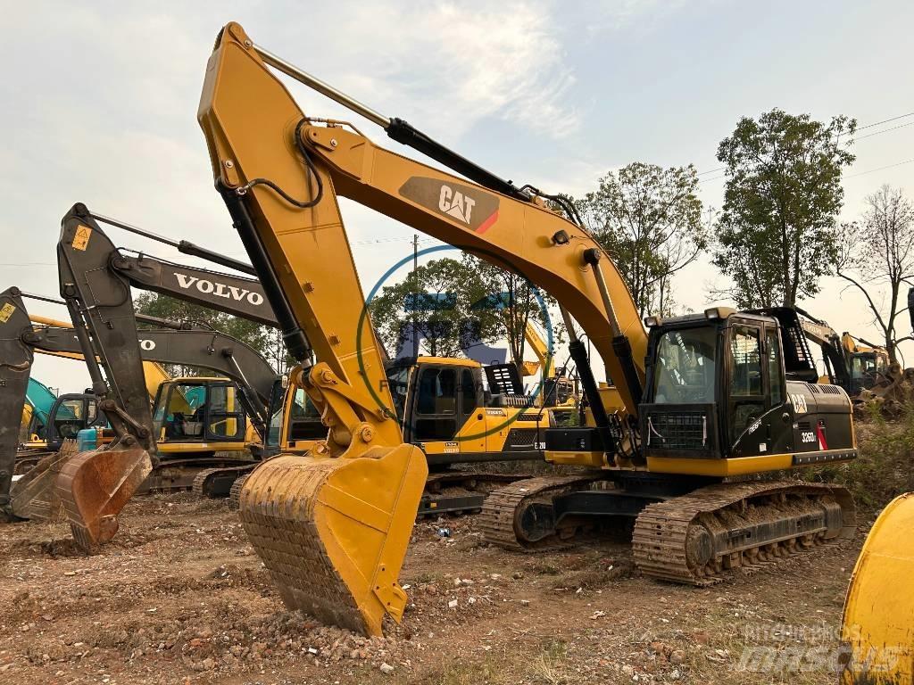 CAT 326D Gravemaskiner på larvebånd
