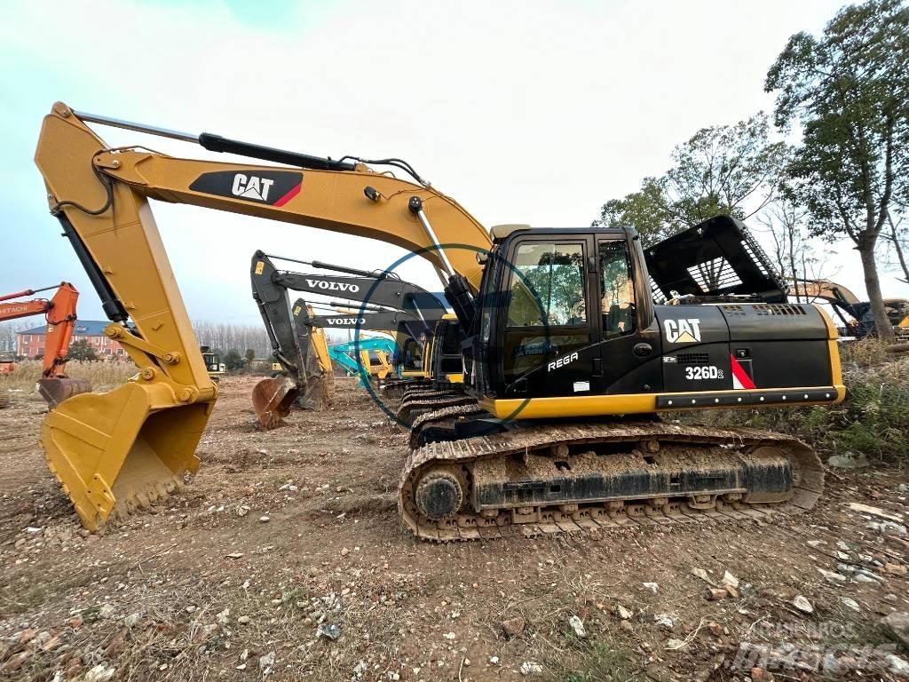 CAT 326D Gravemaskiner på larvebånd