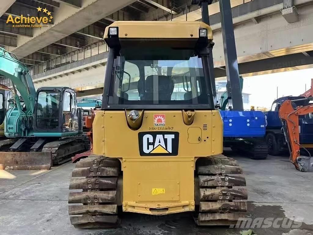 CAT D 3 Bulldozer på larvebånd