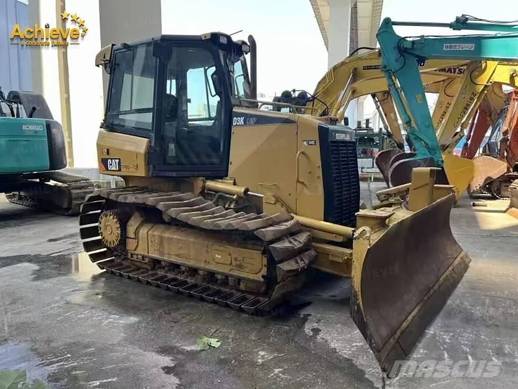 CAT D 3 Bulldozer på larvebånd