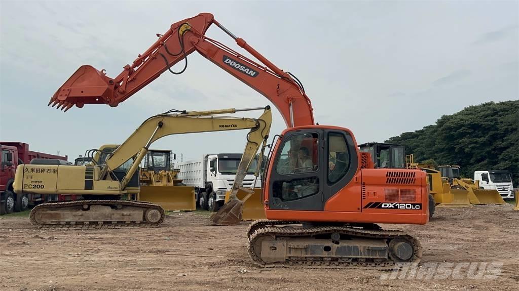 Doosan DX 120 Gravemaskiner på larvebånd