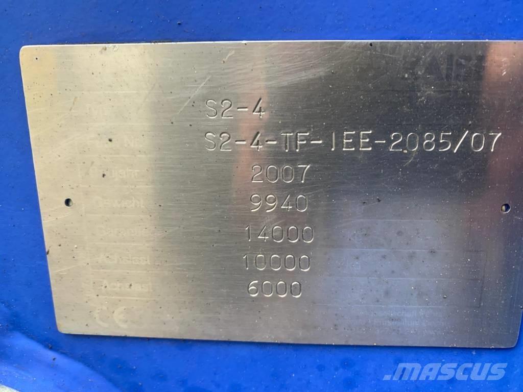 Kaiser S2-4 Gravemaskiner på hjul