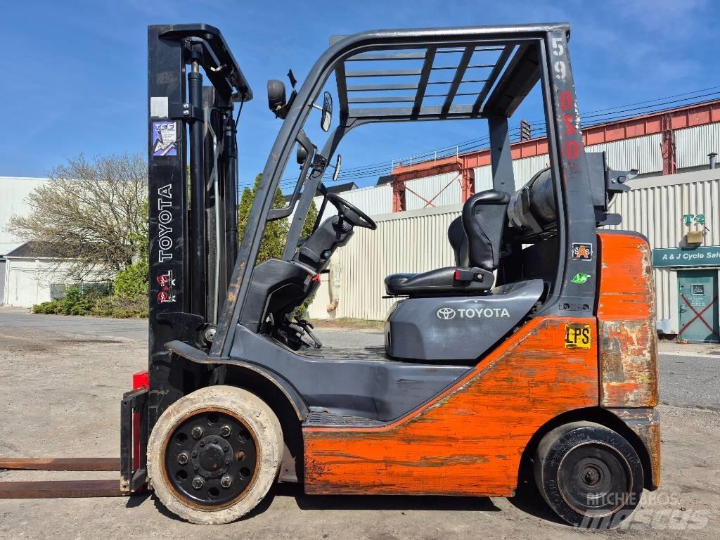Toyota 8 FGCU 25 Gaffeltrucks - andre