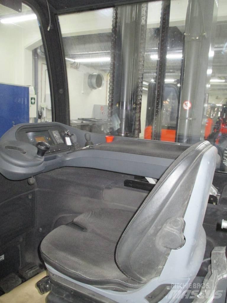 Linde R 20 Reachtruck