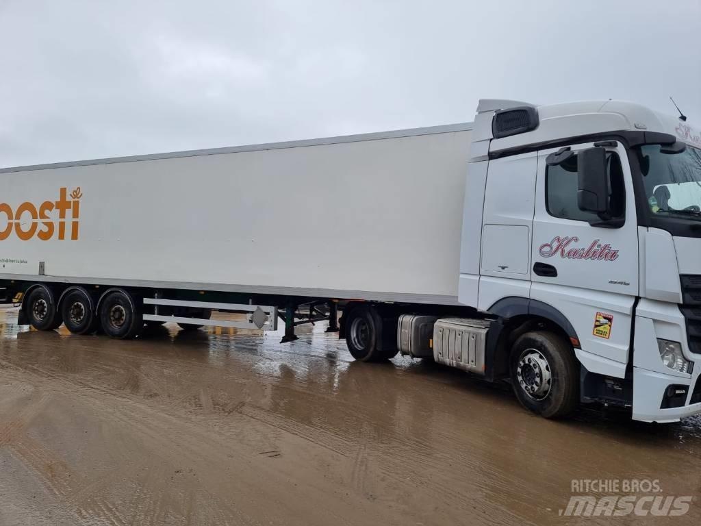 Schmitz Norho Semi-trailer med Kølefunktion