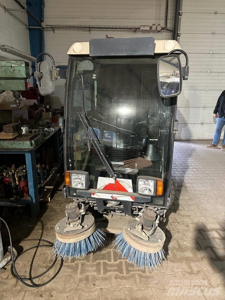  SWINGO 100 Fejemaskiner
