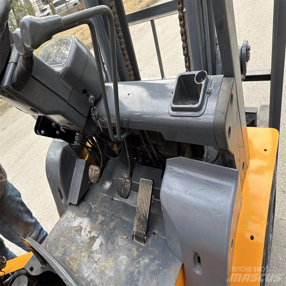 TCM FD30ZT Diesel gaffeltrucks