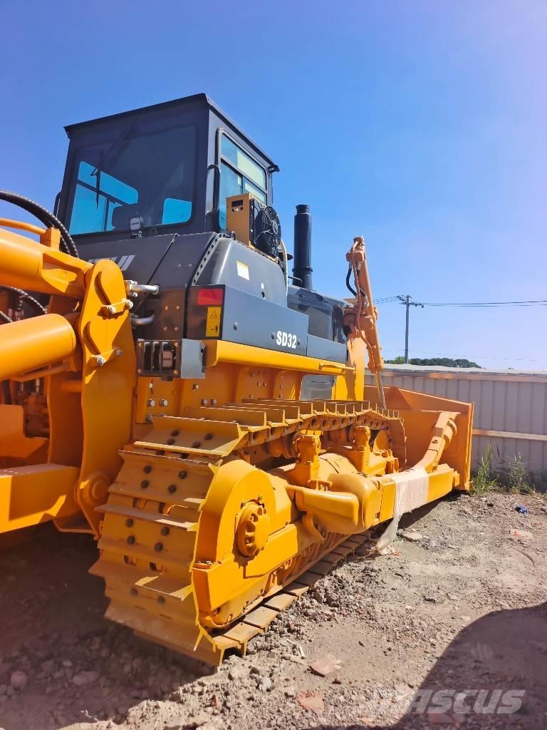 Shantui SD 32 Bulldozer på larvebånd