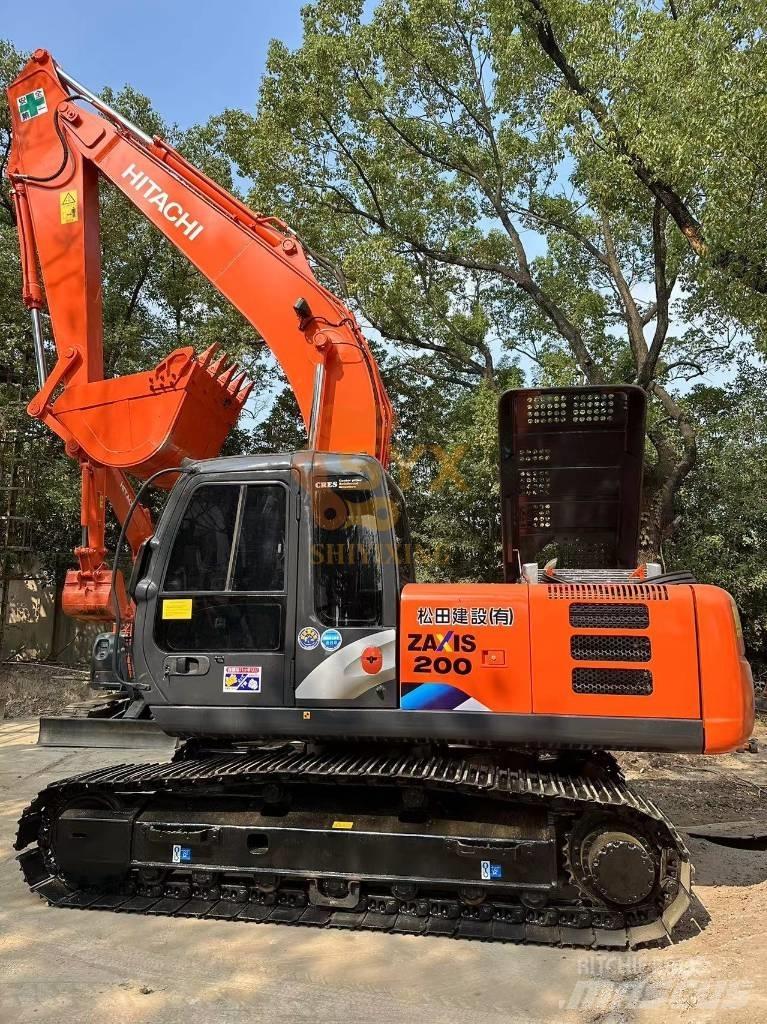Hitachi EX 200 Gravemaskiner på larvebånd