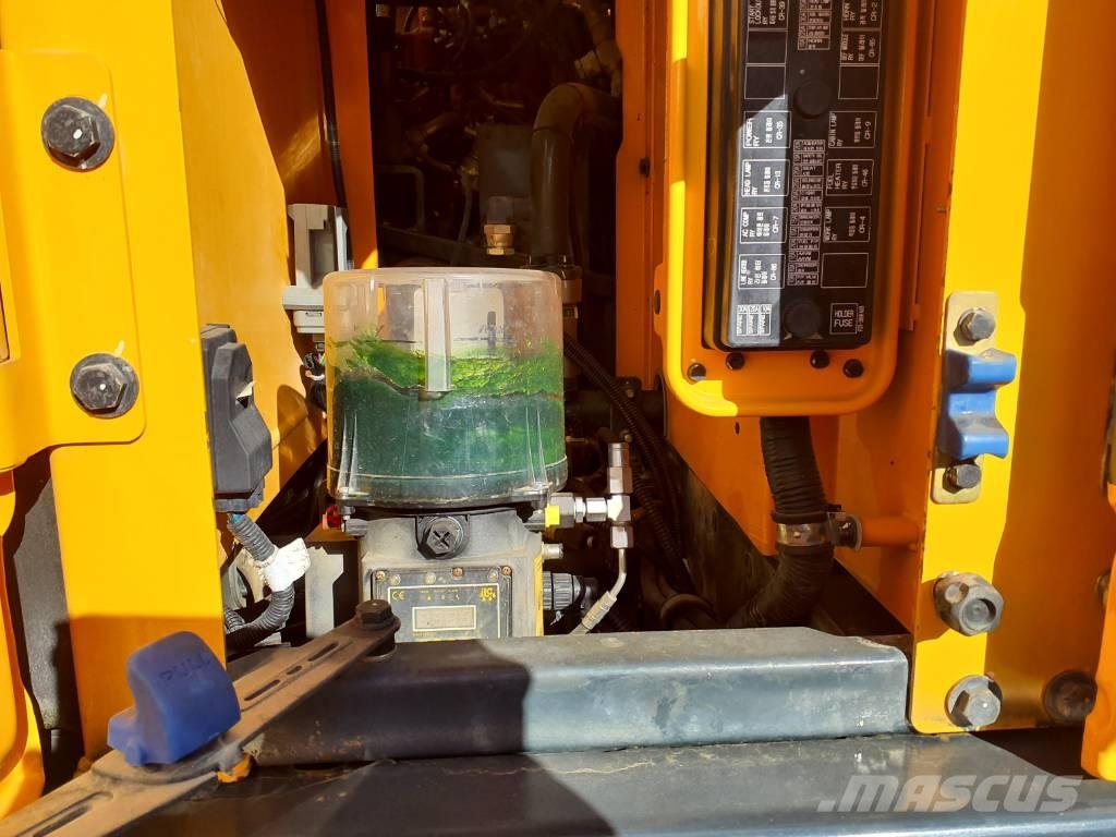 Hyundai HX260NL Gravemaskiner på larvebånd