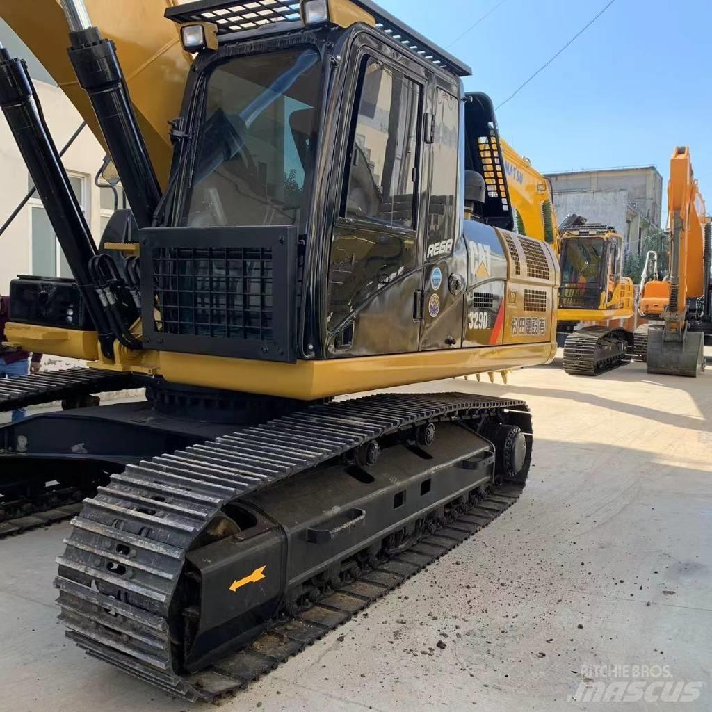 CAT 329E Gravemaskiner på larvebånd