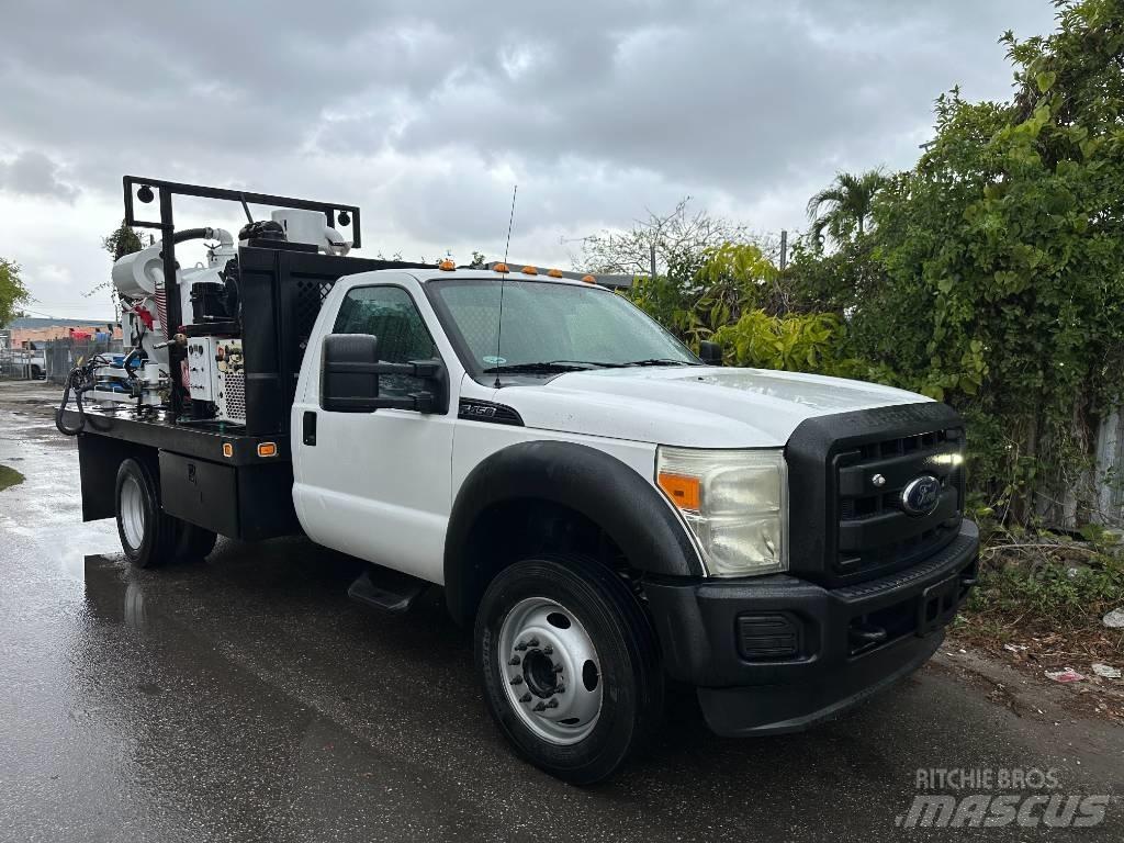 Ford F 450 Slamsuger