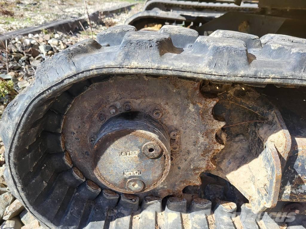 Komatsu PC24MR-5 Minigravemaskiner