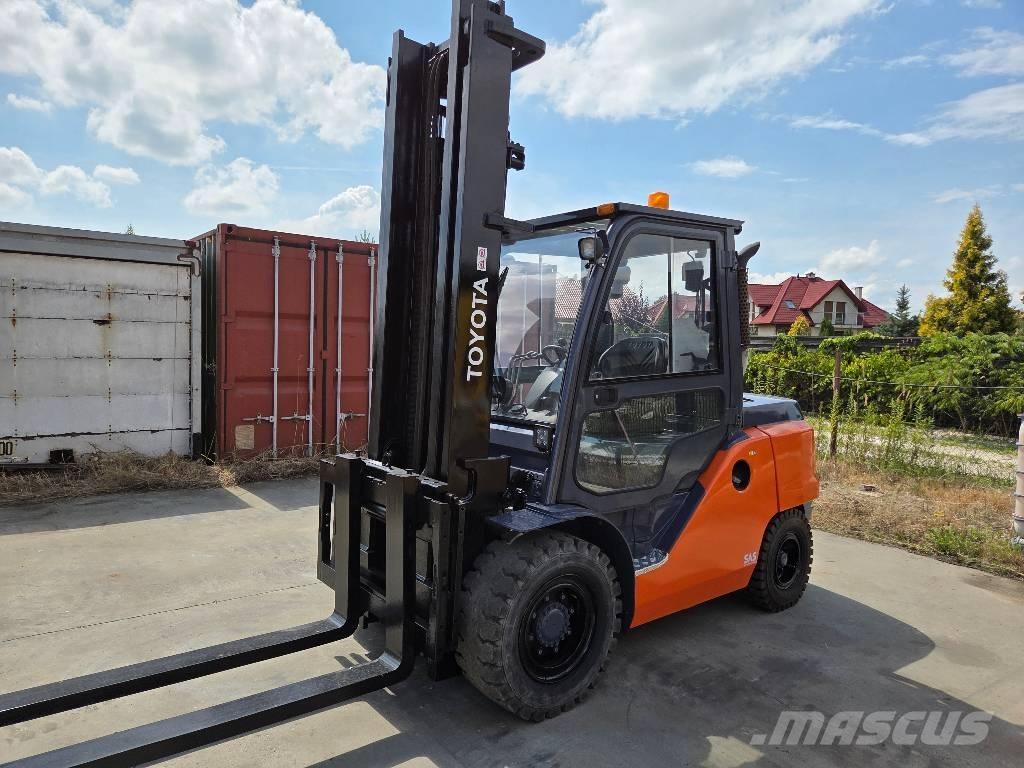 Toyota 40-8FD50N Diesel gaffeltrucks