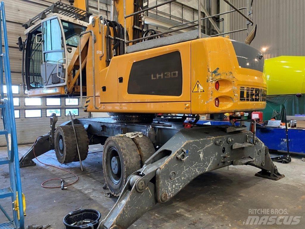 Liebherr LH 30 M Materialehåndteringsmaskiner