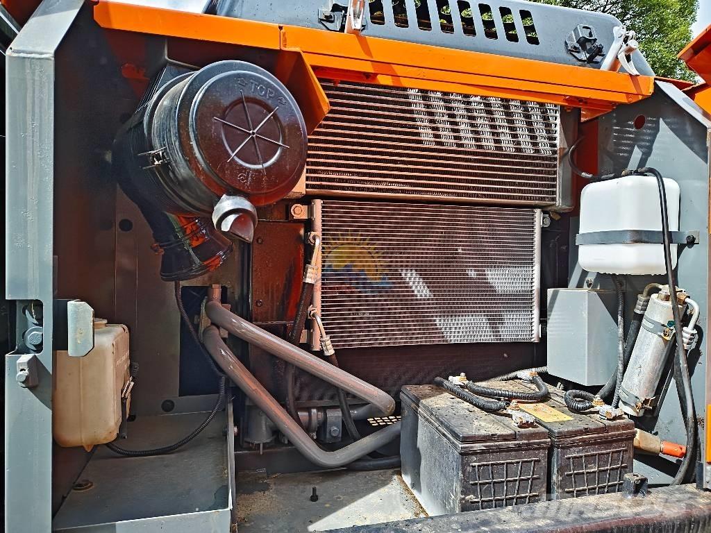 Hitachi ZX 130 Gravemaskiner på larvebånd
