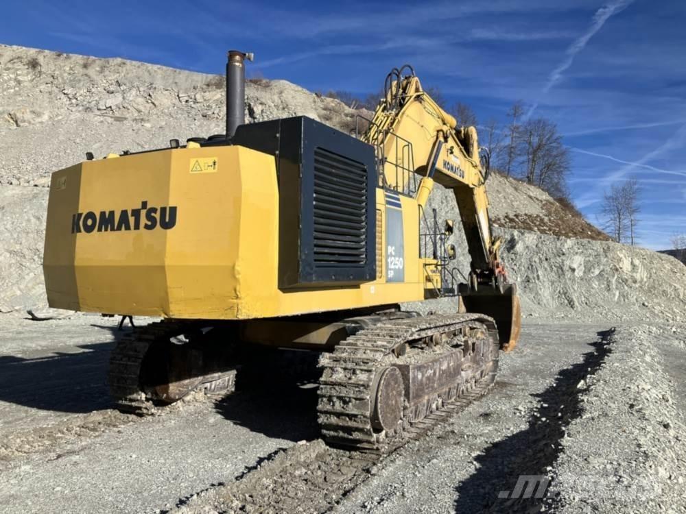 Komatsu PC1250-8 Gravemaskiner på larvebånd