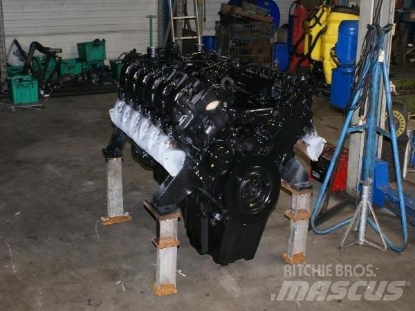 Mercedes-Benz OM404 Motorer