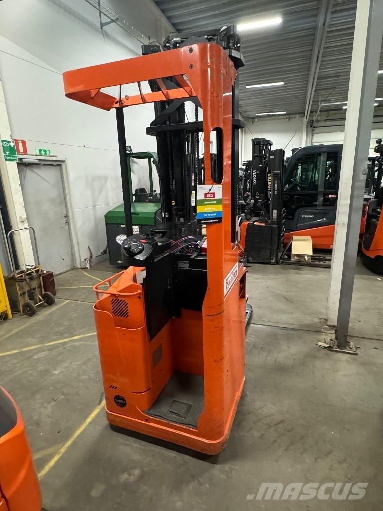 Toyota SSE160 Selvkørende stablere