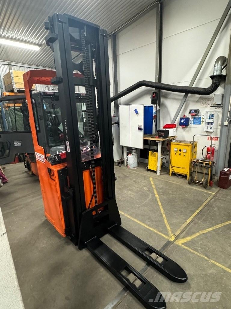 Toyota SSE160 Selvkørende stablere