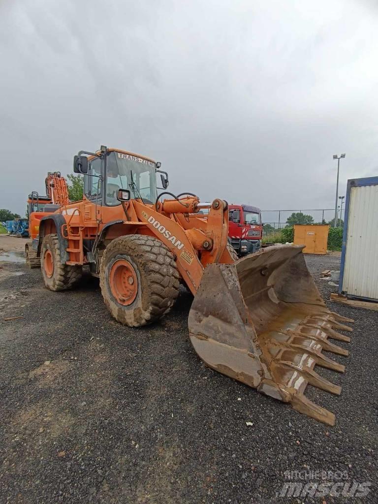 Doosan DL 350 Læssemaskiner på hjul