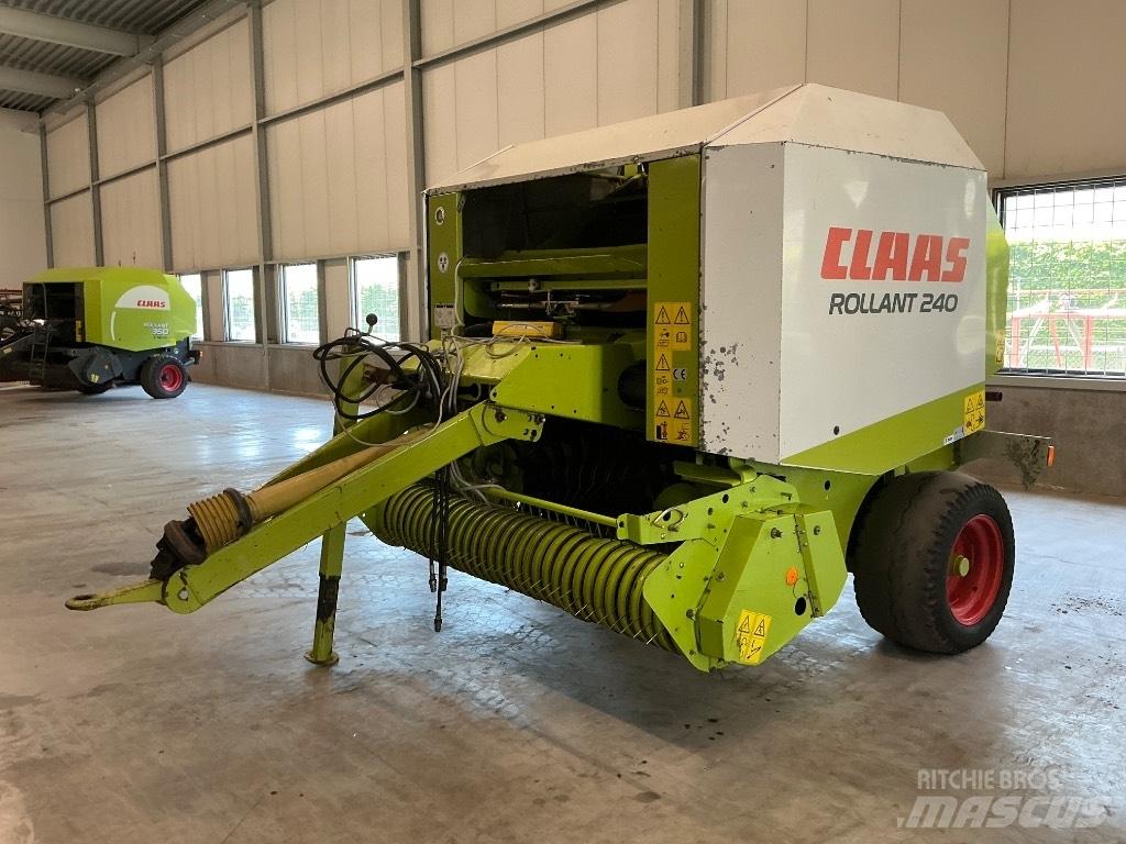 CLAAS Rollant 240 Rundballe-pressere